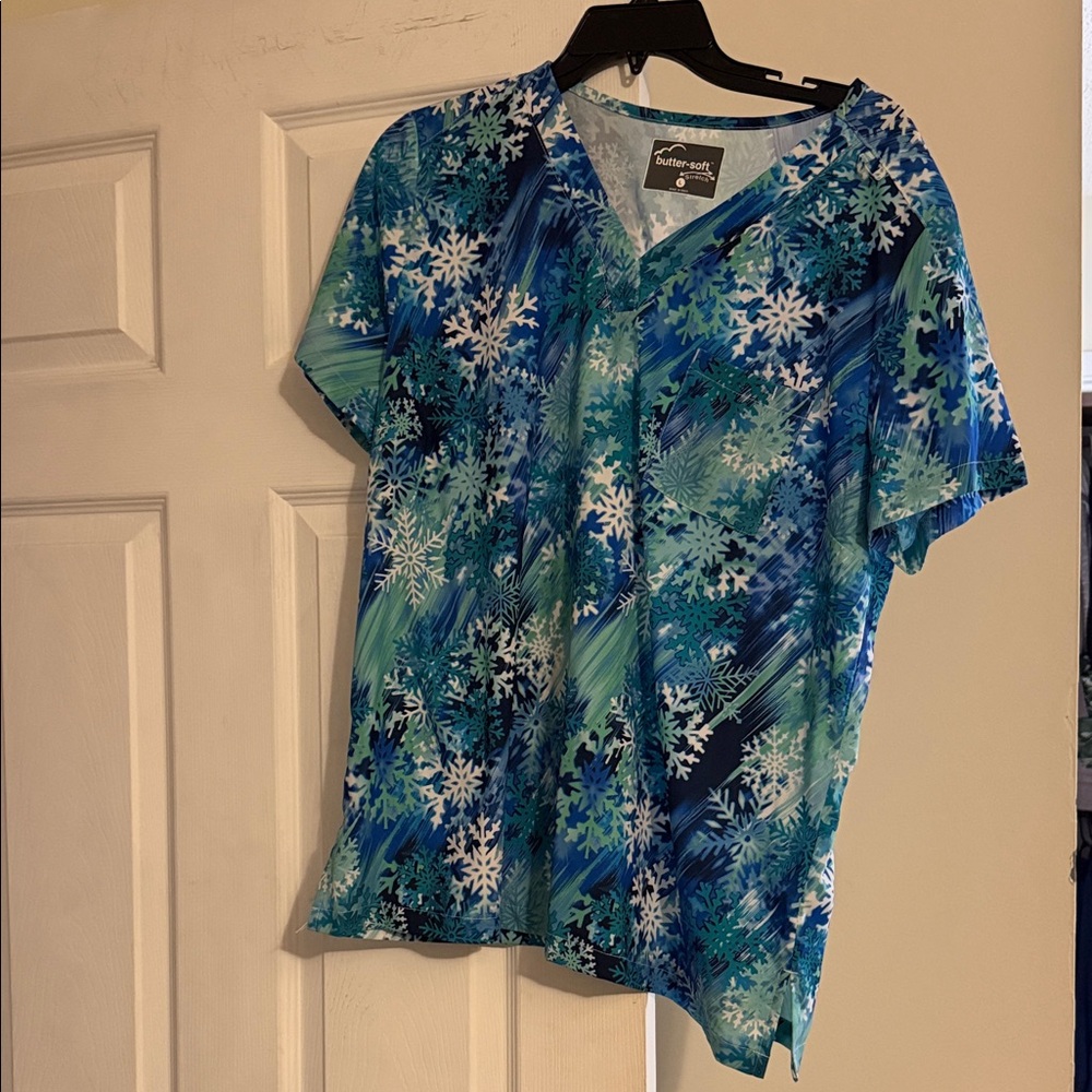 Fashion Scrub Top - Blue and White Floral Design
